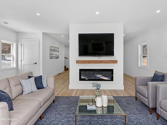 5th image of 45-45A Fruit St #A
