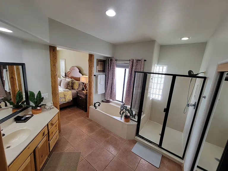 6105 E Lowden Rd — Photo 9