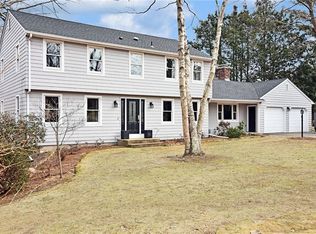40 Adirondack Dr, East Greenwich, RI 02818