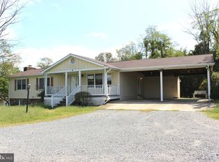 22346 Evergreen Mills Rd, Leesburg, VA 20175