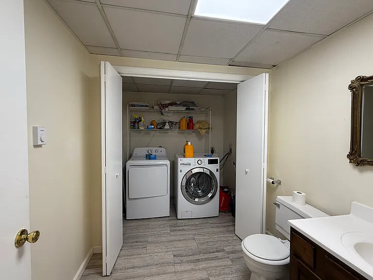 12 Lakewood Dr — Photo 5