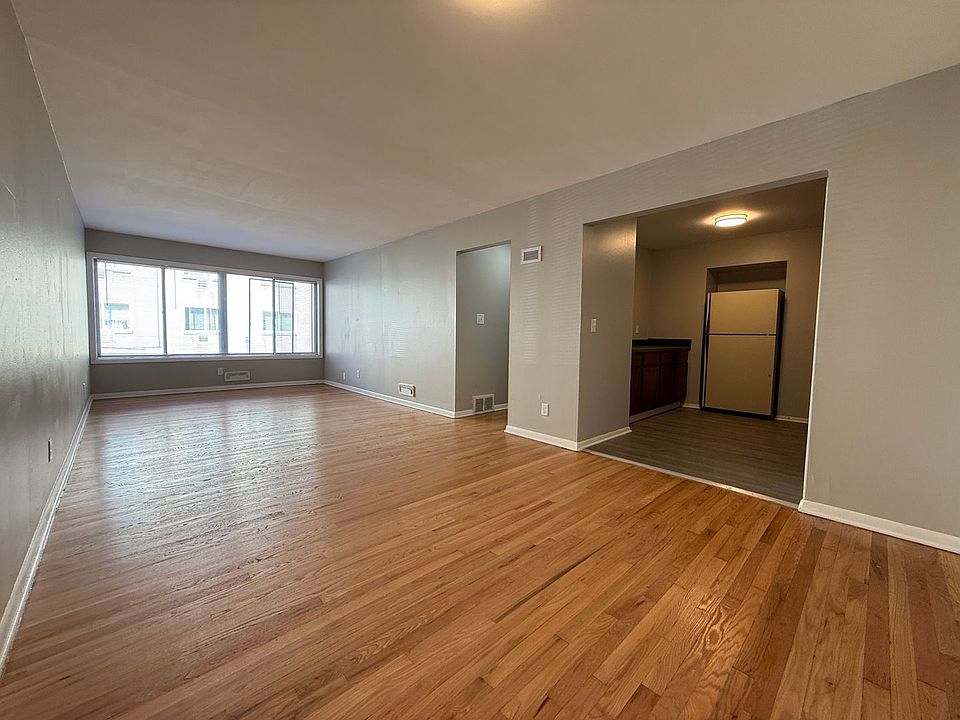 1st image of 3885 N Humboldt Blvd #4