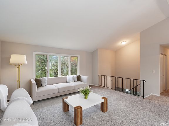 3rd image of 516 Garnett Ave