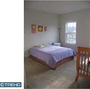 4th image of 997 Desantis Dr