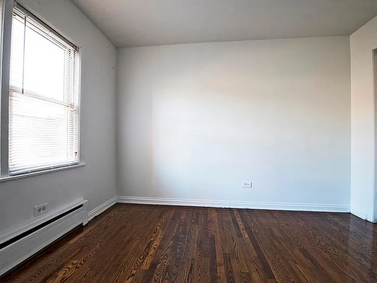 729 N Central — Photo 13