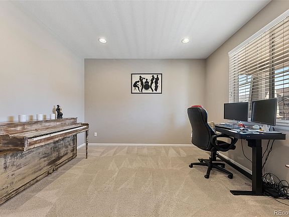 4th image of 6411 Esmeralda Dr