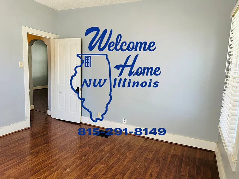 773 W Homer St — Photo 14