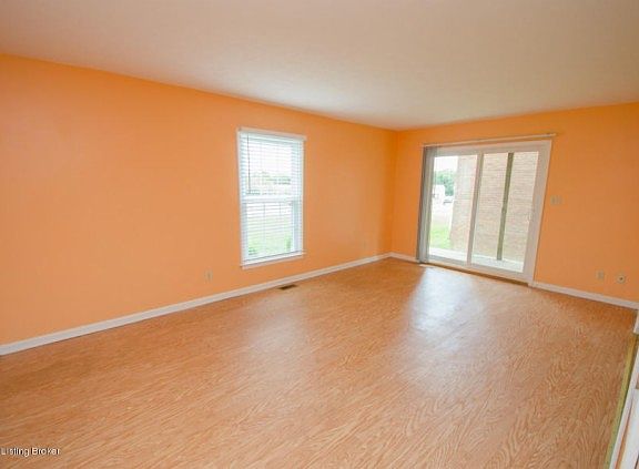 3rd image of 323 Midland Blvd