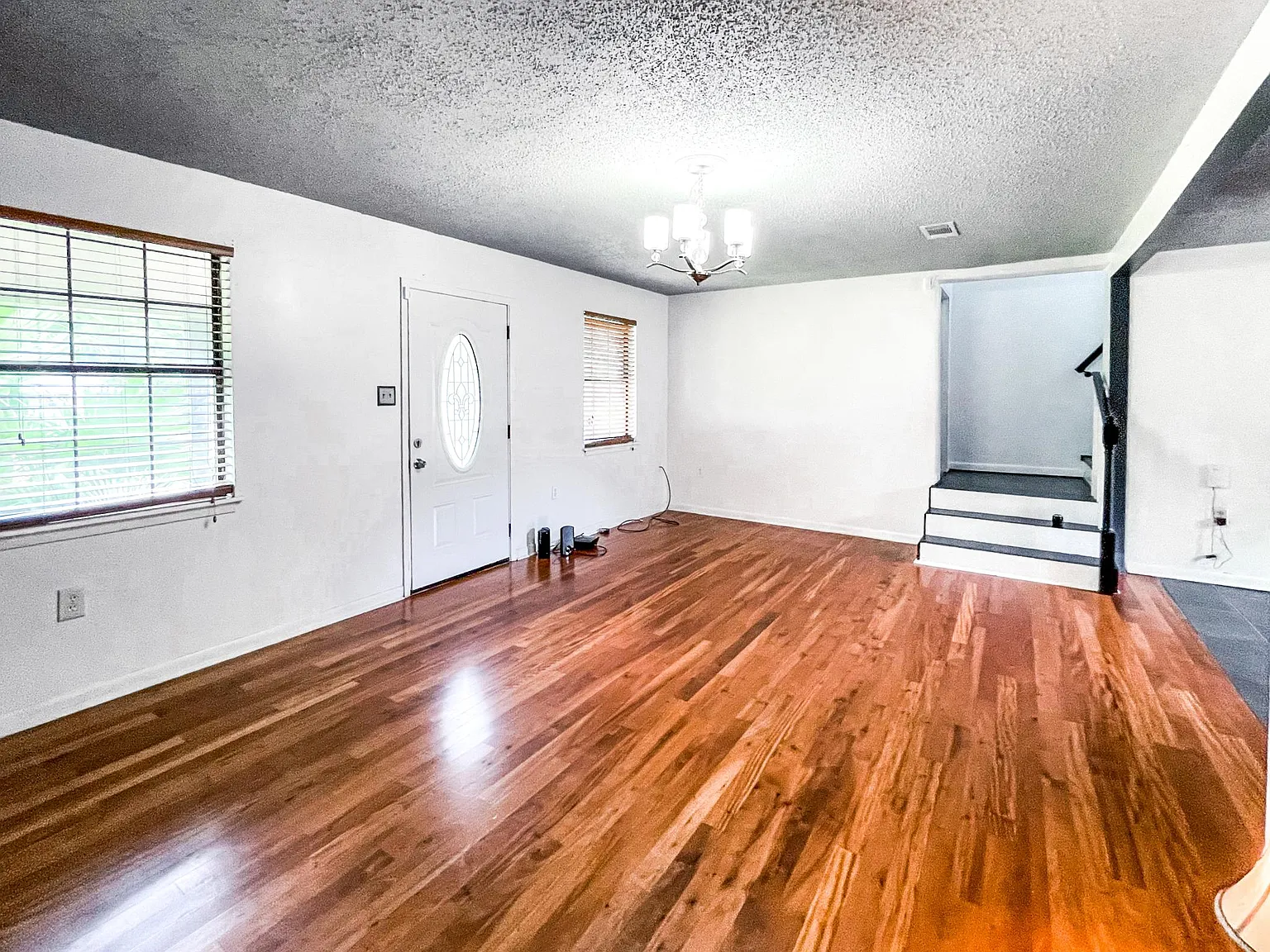 4 bed, 1682 sqft, $1,700 — Photo 1