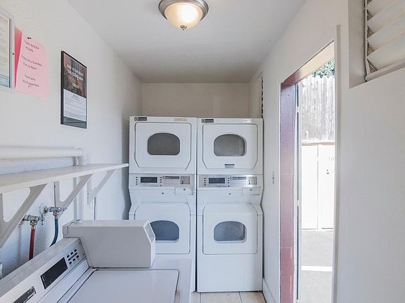 5th image of 3119 Valle Ave #1