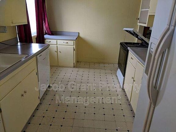 2nd image of 1880 Santalema Dr