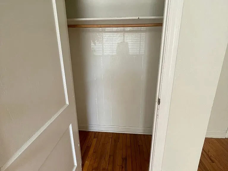 819 E 31st St — Photo 13