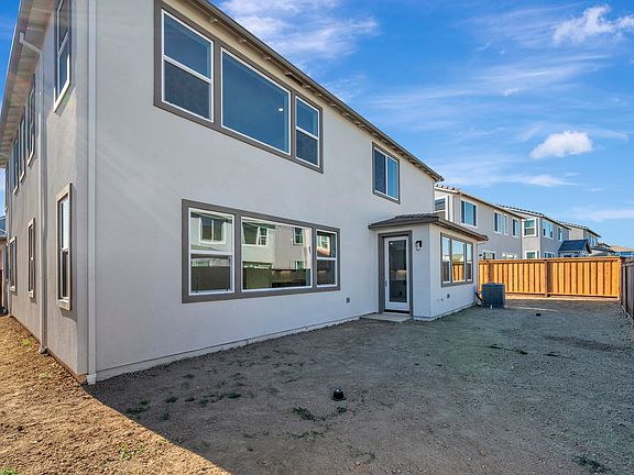 2571 Lavender Place
