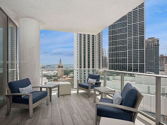 2nd image of 851 NE 1st Ave APT 1711