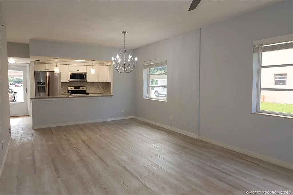 2 bed, 2.0 bath, 1204 sqft, $1,800 — Photo 3