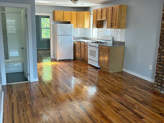 3rd image of 429 E 153rd St #2