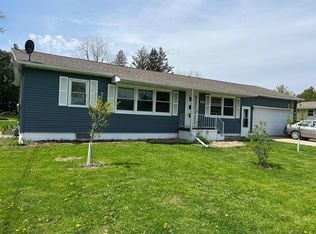 104 Alexander St, Fayette, IA 52142