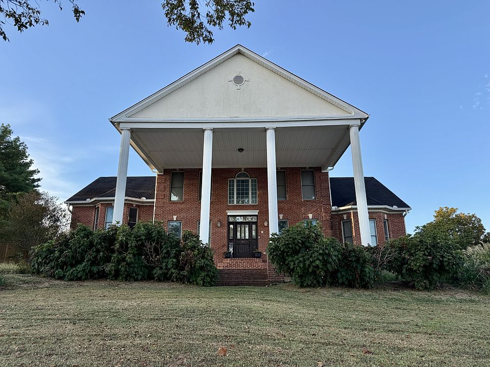 1st image of 2323 Henpeck Ln
