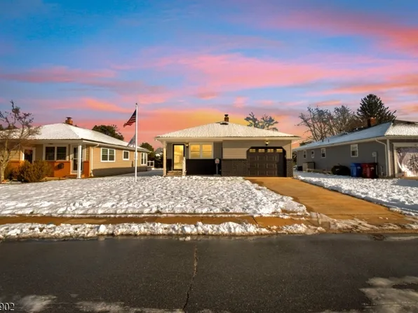 16 Bolans Ct, Berkeley Twp., NJ 08757