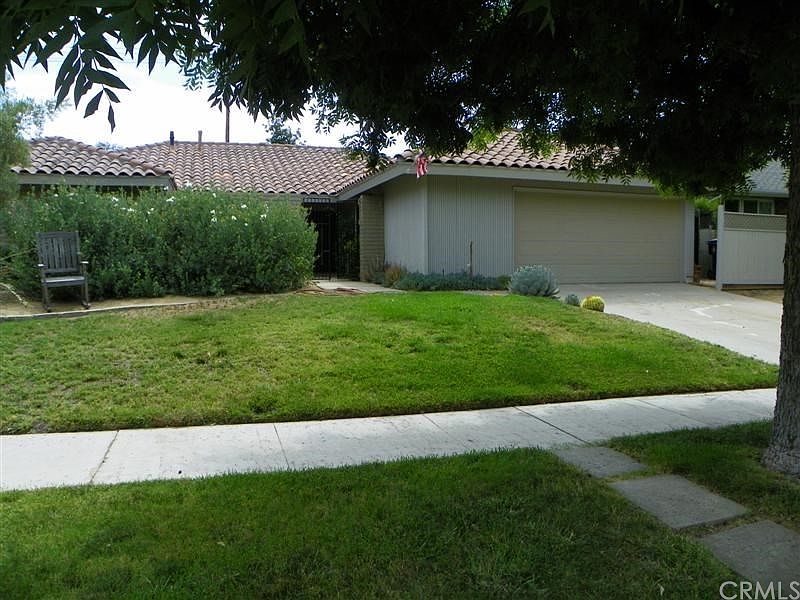 1st image of 814 La Paloma St