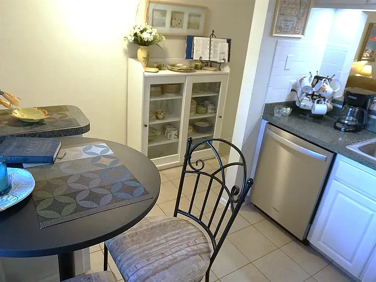 841 Patricia Ave #206 — Photo 4