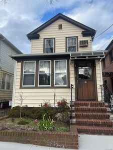 47-27 Robinson Street, Flushing, NY, 11355