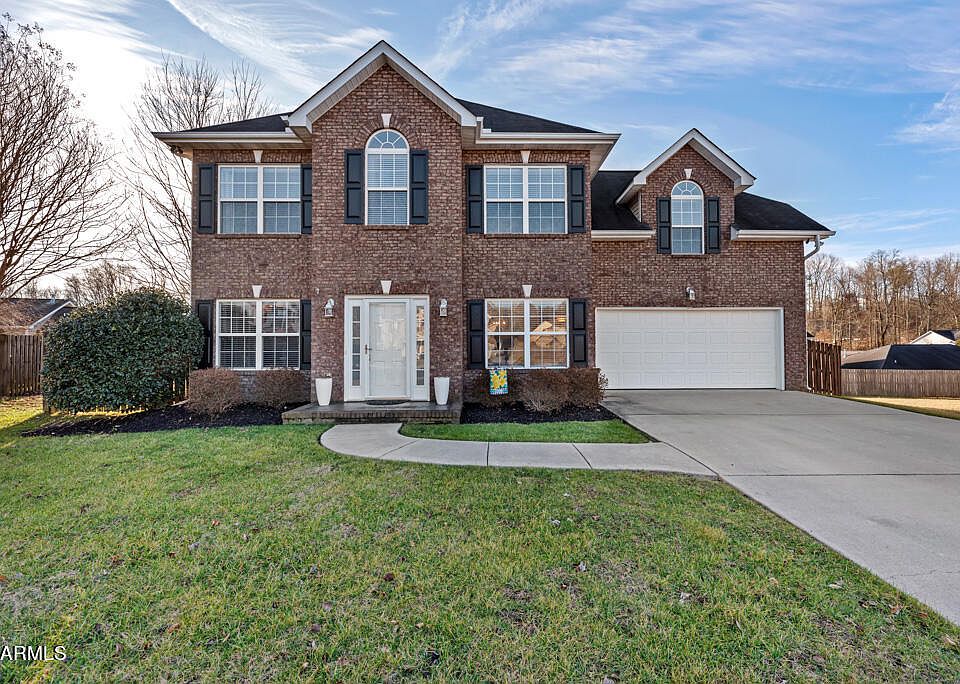 1st image of 5906 Gray Gables Dr