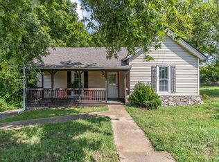 603 S Main St, Mount Pleasant, TN 38474