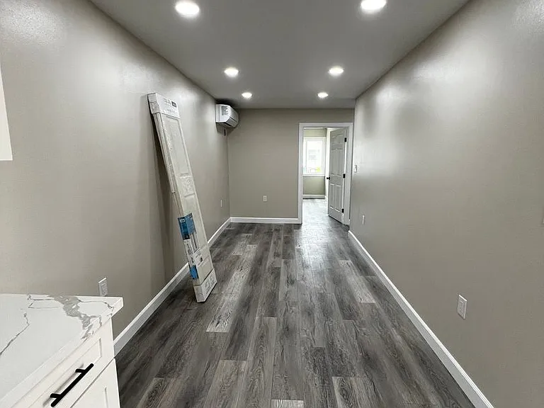 7820 1/2 Farmland Ave — Photo 6