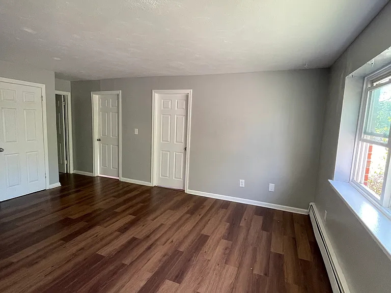 467 Allen St #301 — Photo 7