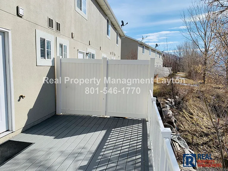 1267 E 6225 S — Photo 19