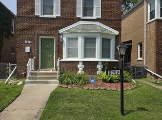 8252 S Calumet Ave, Chicago, IL 60619