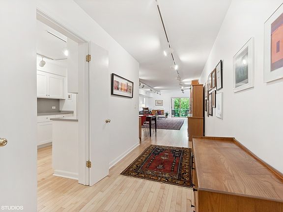 5th image of 1500 Oak Ave APT 5C