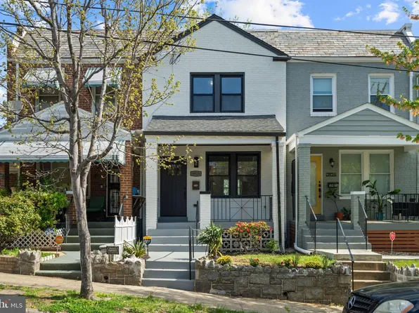 3924 R St SE, Washington, DC 20020