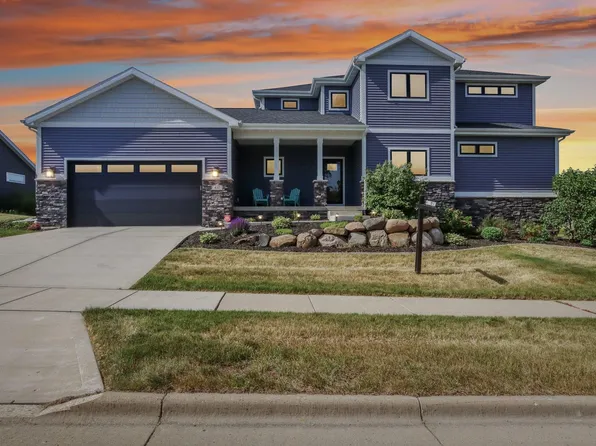 410 Sunset Dr, Lodi, WI 53555