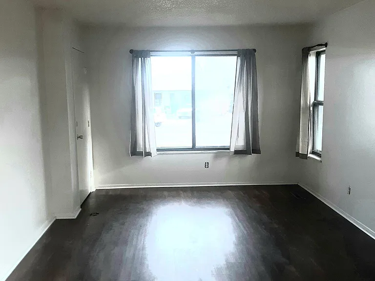 711 46th Avenue Pl — Photo 9
