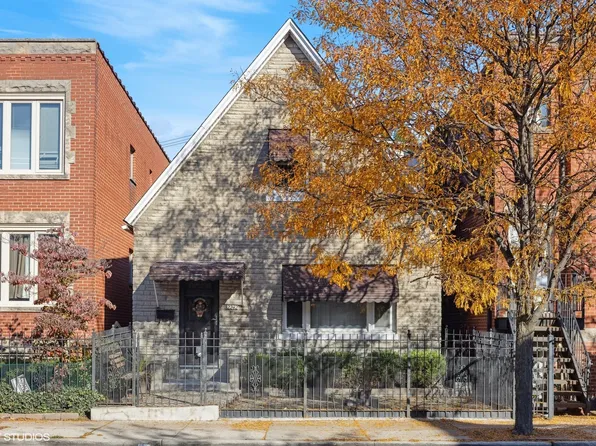 2242 W Taylor St, Chicago, IL 60612