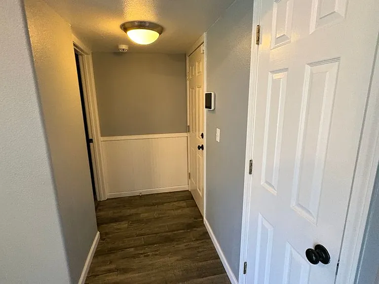 534 W Russell Ave — Photo 28