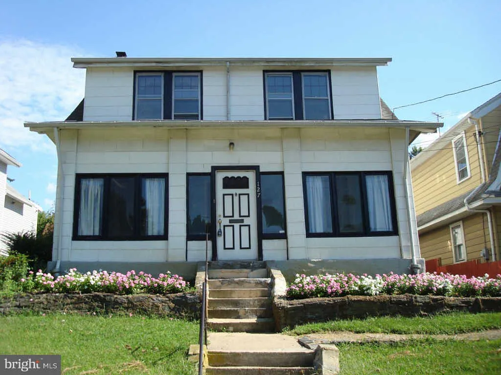 127 S Lynn Blvd photo 1