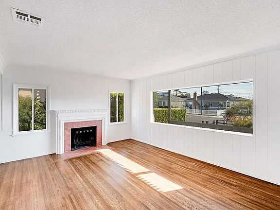 5th image of 6363 W 84th Pl