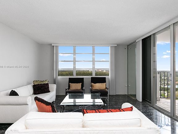 4th image of 2750 NE 183rd St APT 1805