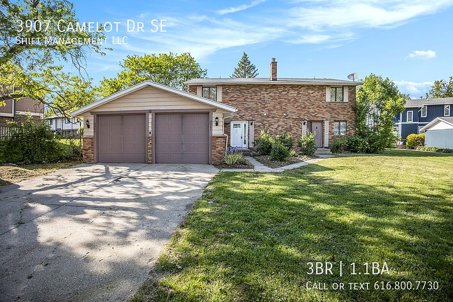 1st image of 3907 Camelot Dr SE