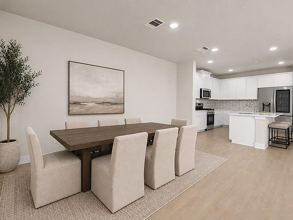 3rd image of 2738 Mariposa Creek Dr