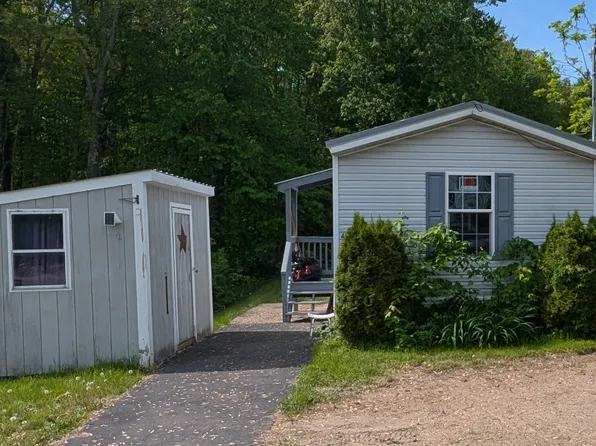 48 Pequawket Trl, East Baldwin, ME 04024