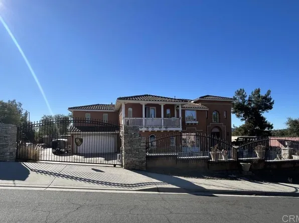 303 Amparo Dr, Escondido, CA 92025