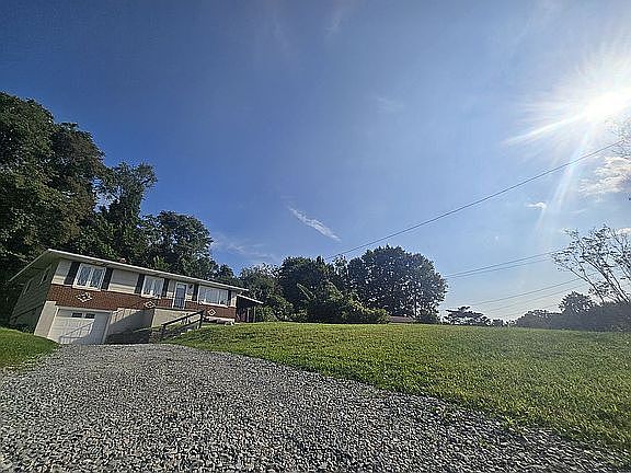 2nd image of 4612 Sardis Rd