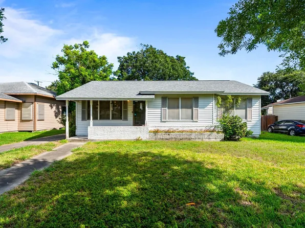 1014 Barracuda Pl, Corpus Christi, TX 78411