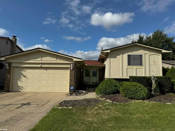 4423 Bloomfield Dr, Sterling Heights, MI 48310