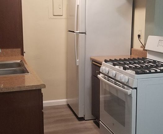 5th image of 18550 Prairie St #0
