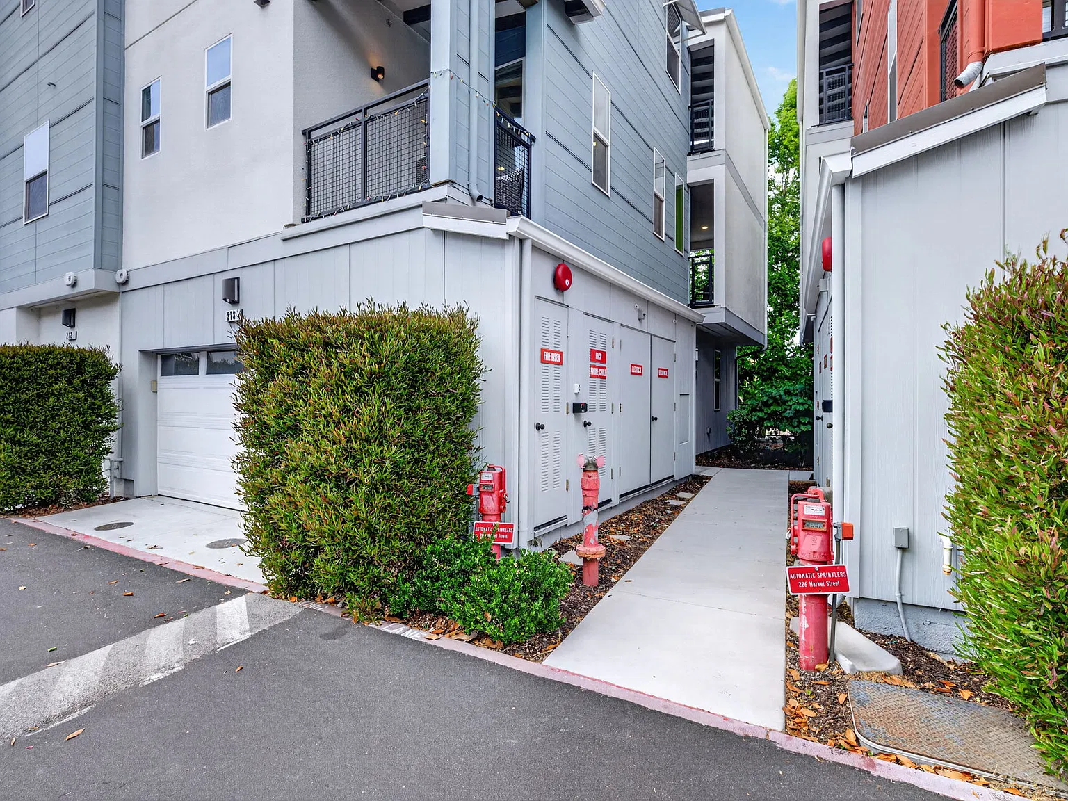 273 Baja Rose St — Photo 1
